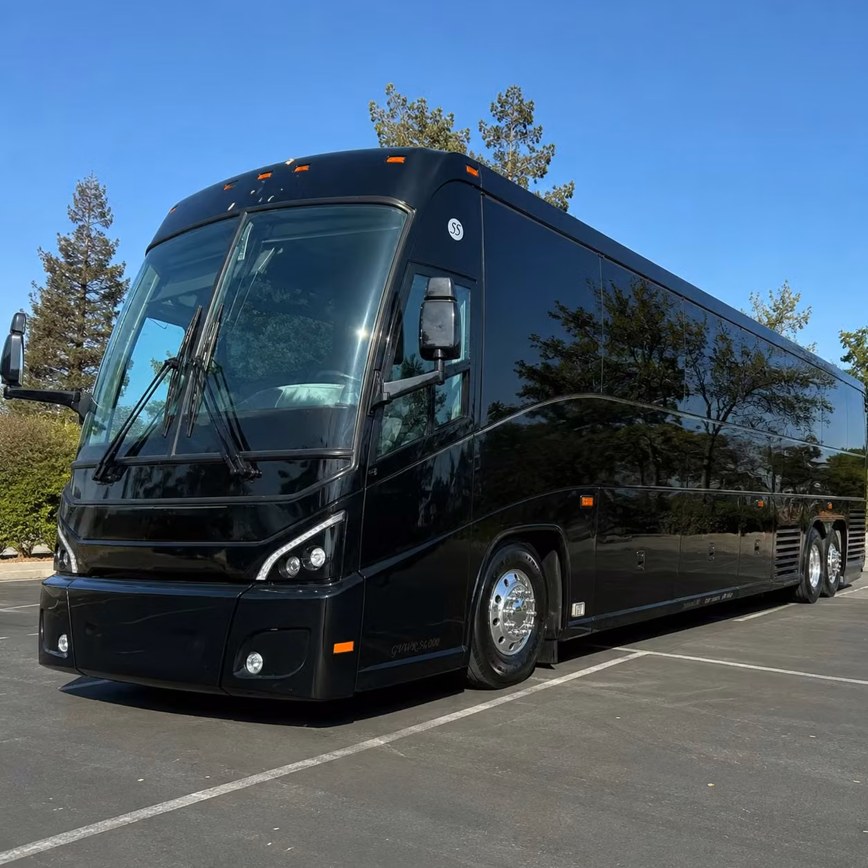 college and university groups from burbank use long distance buses for tournament and academic travel