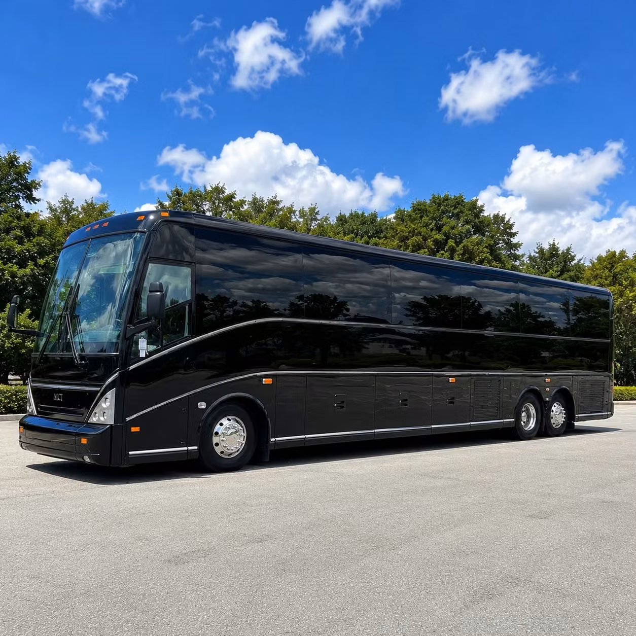studio lot shuttles and entertainment industry event transportation in burbank